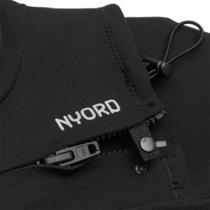 2025 Nyord Mens Tempus 2/2mm Chest Zip Shorty Wetsuit N04BA00013 - Black